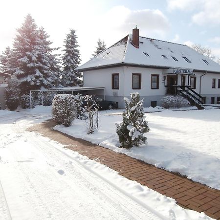Gaestehaus Pension Hess - Das Kleine Hotel Гюстров Экстерьер фото