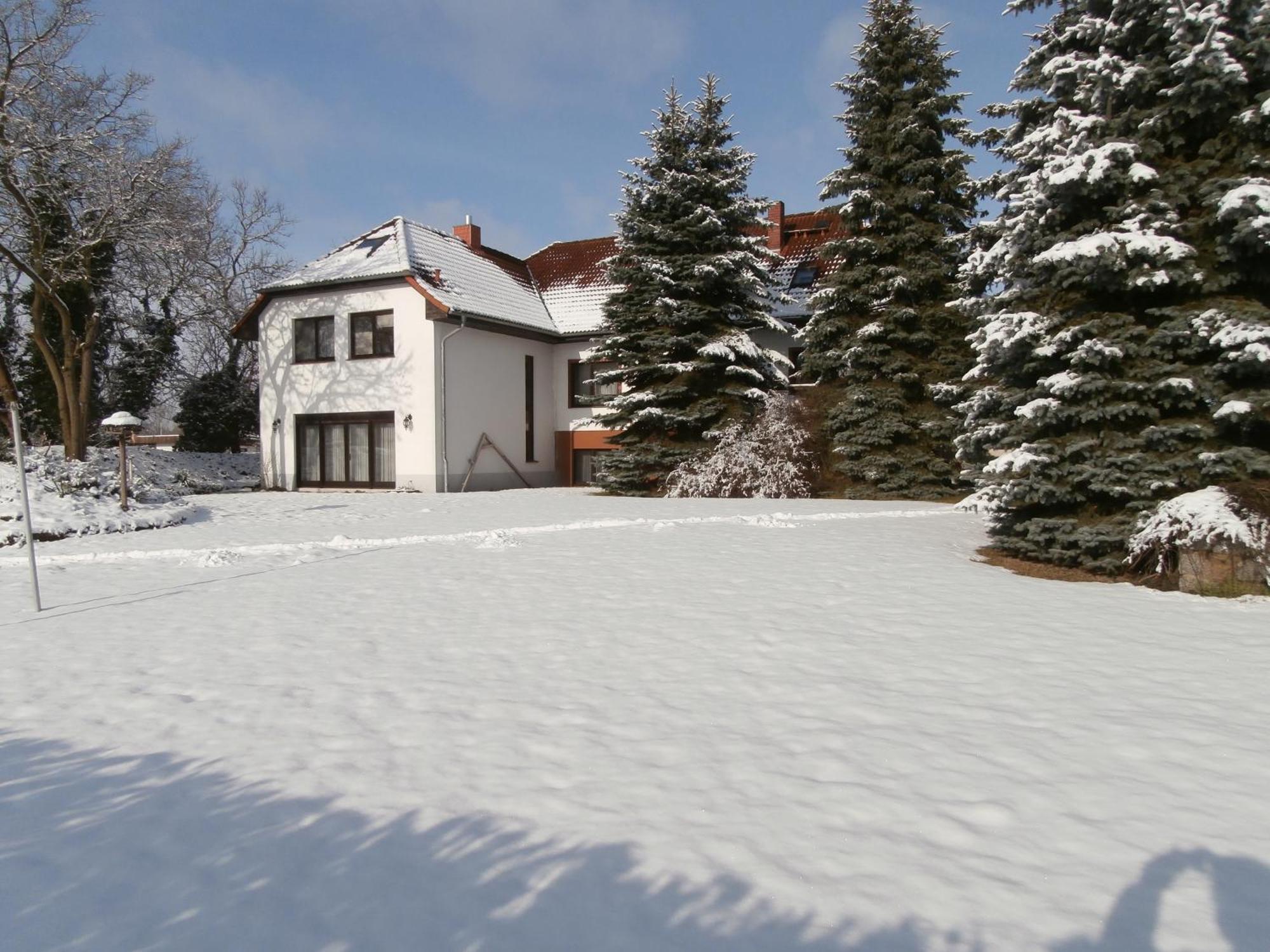 Gaestehaus Pension Hess - Das Kleine Hotel Гюстров Экстерьер фото
