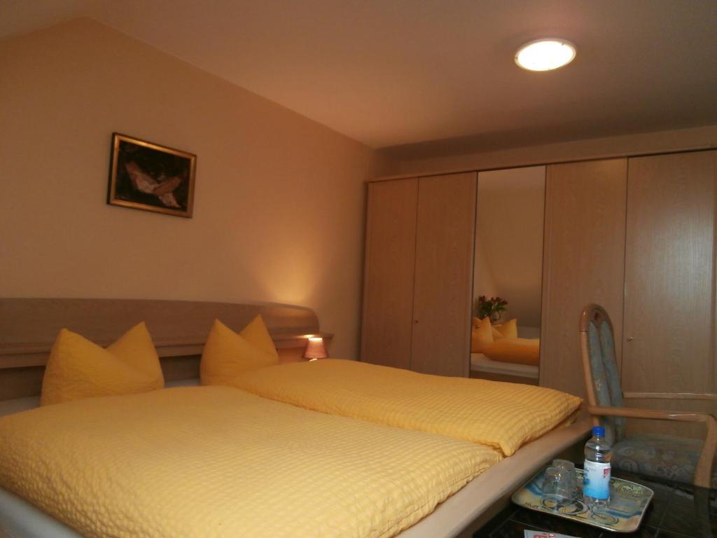 Gaestehaus Pension Hess - Das Kleine Hotel Гюстров Номер фото