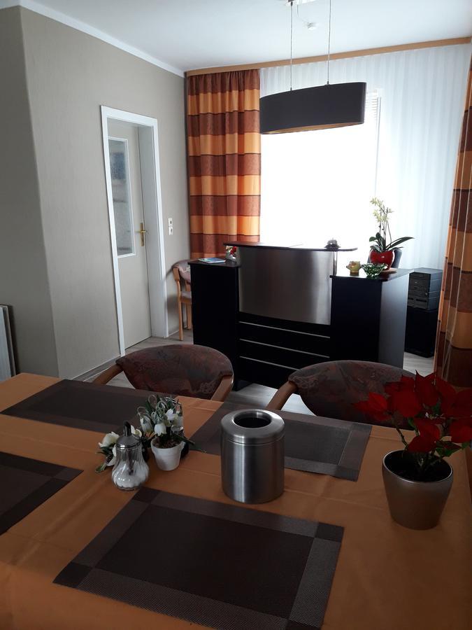Gaestehaus Pension Hess - Das Kleine Hotel Гюстров Экстерьер фото